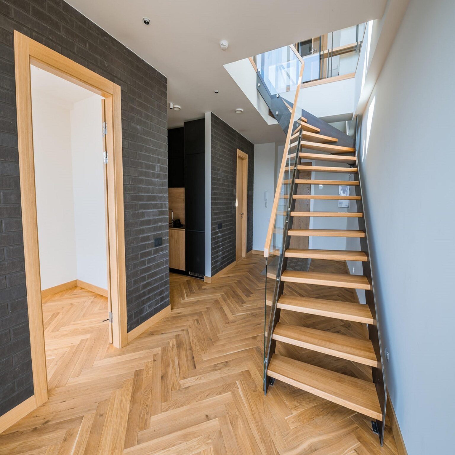Ubwood9873 wood flooring 7437972